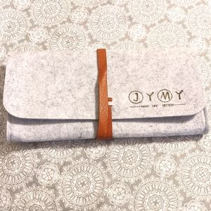 Wool wallet/portfolio